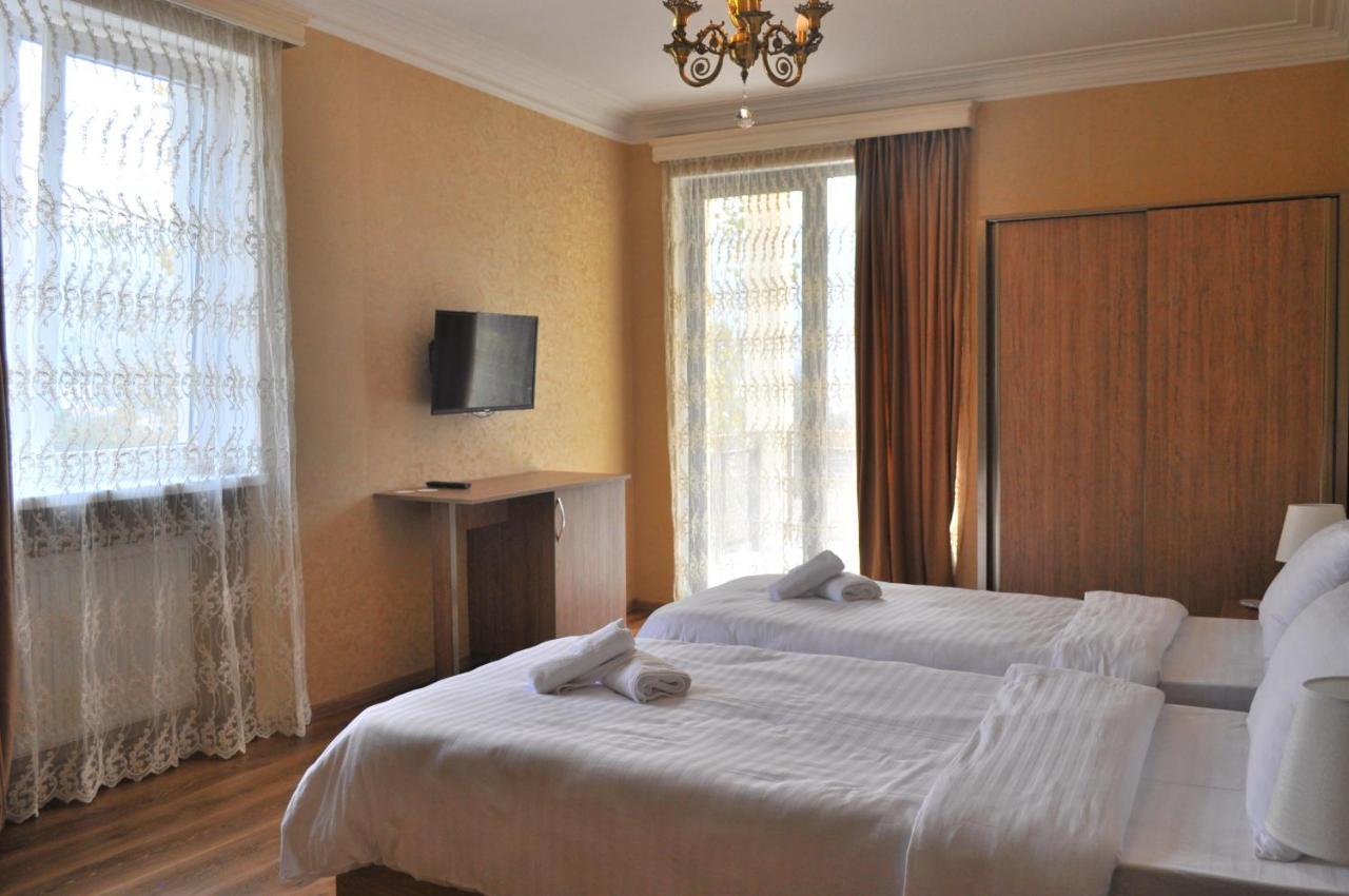 Hotel Dany Tbilisi Exterior photo